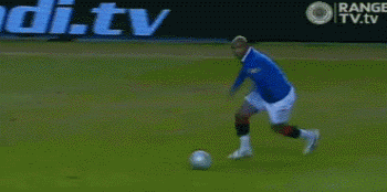 http://cdn.acidcow.com/pics/20111011/the_funniest_soccer_related_collection_of_gifs_05.gif