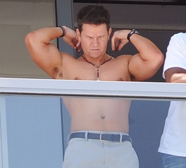 Shirtless Pictures Of Mark Wahlberg Pics