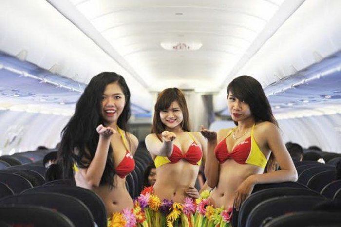 Vietnams Bikini Airline Is Making Some Serious Bank Pics Hot