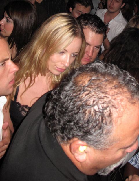 Leonardo DiCaprio in a night club (10 pics)