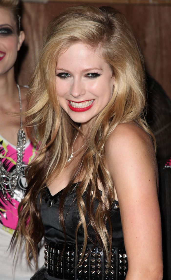 Avril Lavigne (8 pics)