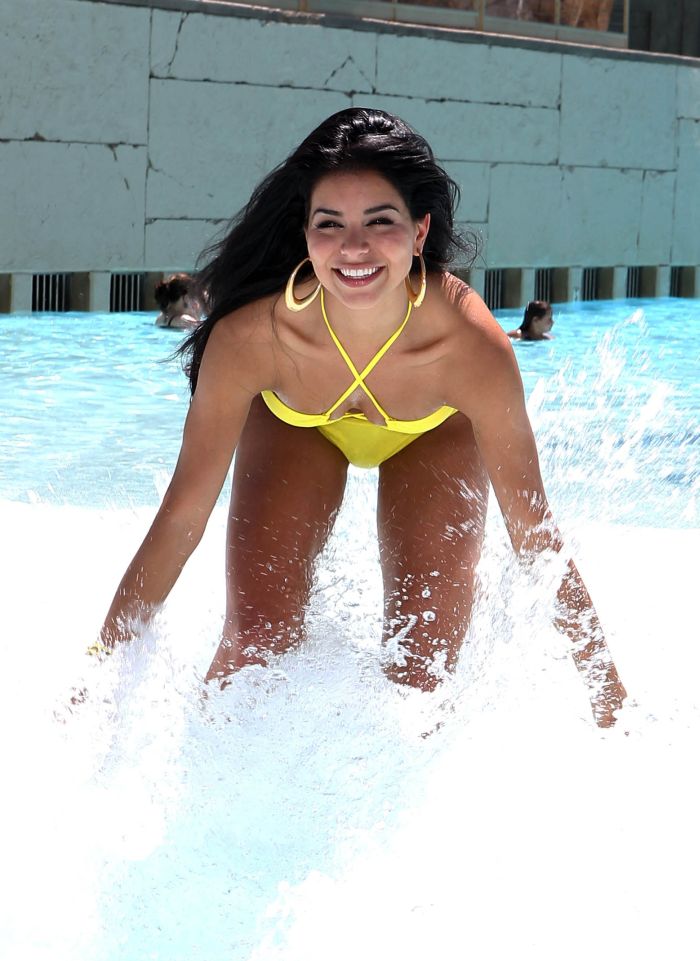 Miss USA Rima Fakih in Bikini (6 pics)