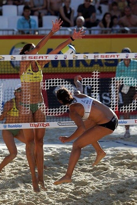 Beach Volleyball Girls (28 pics)