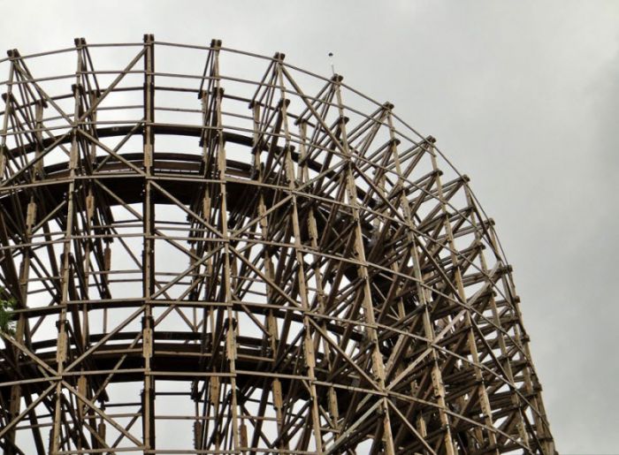 The Largest Roller Coasters (32 pics)