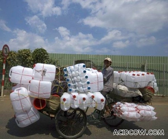 Logistics in the Arab Countries (31 pics)