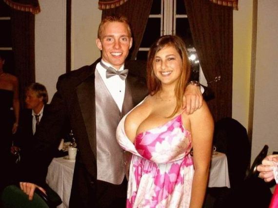 Girls with really big tits;) (25 pics)