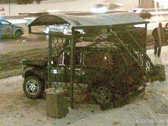 He parked at a bus stop (5 pics)