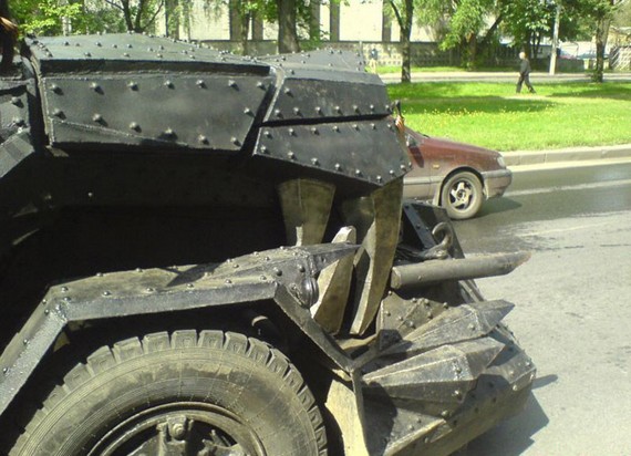 Monster Truck in Moscow (6 pics)