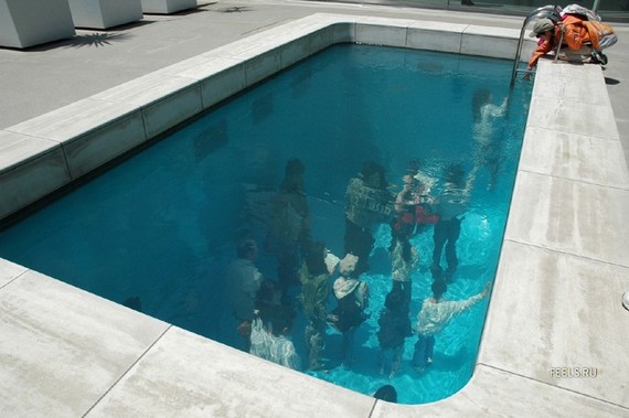 Japanese Pool with a Secret (7 pics)