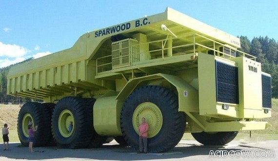 Giant Truck (11 pics)