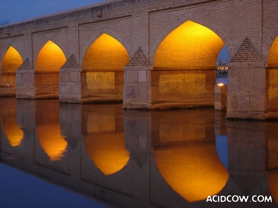 Photos of Bridges From Around the World (43 pics)