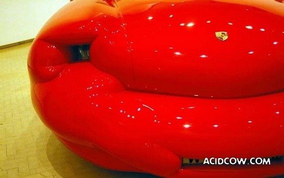 Inflatable Porsche (7 pics)
