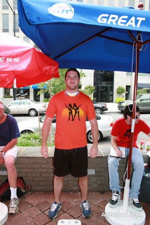 121 T-shirts (17 pics)