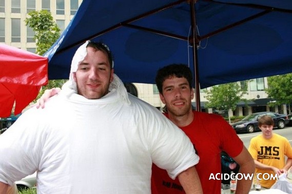 121 T-shirts (17 pics)