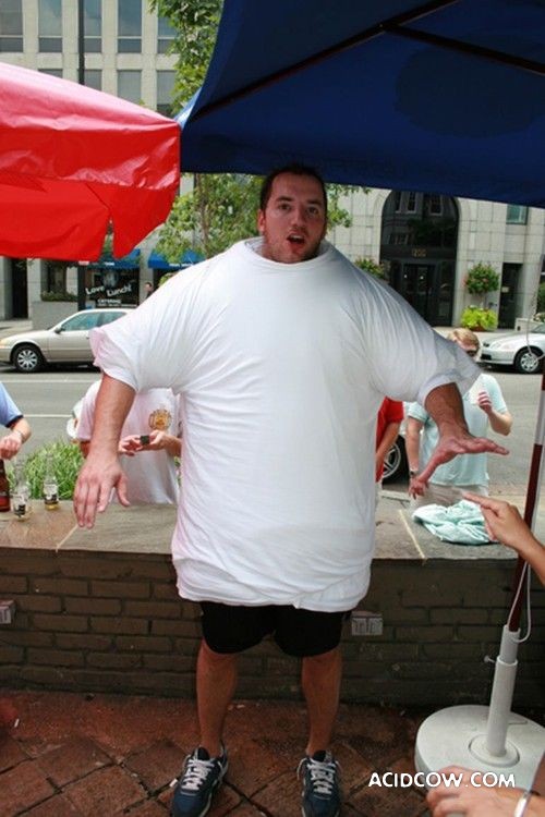 121 T-shirts (17 pics)