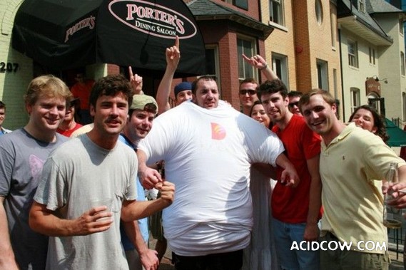 121 T-shirts (17 pics)