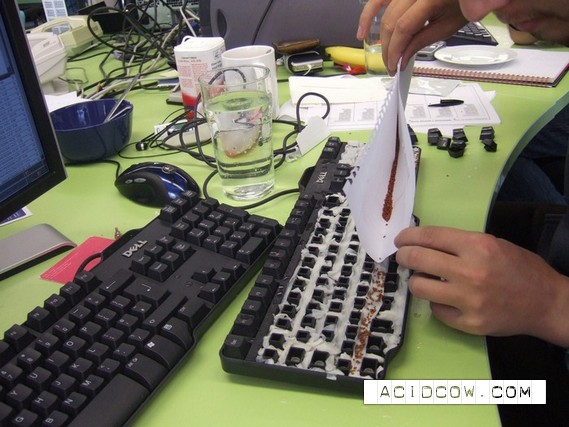 One idea for the office layabouts)) (11 pics)