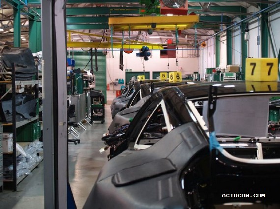 A photo tour of the Aston Martin factory (32 pics)