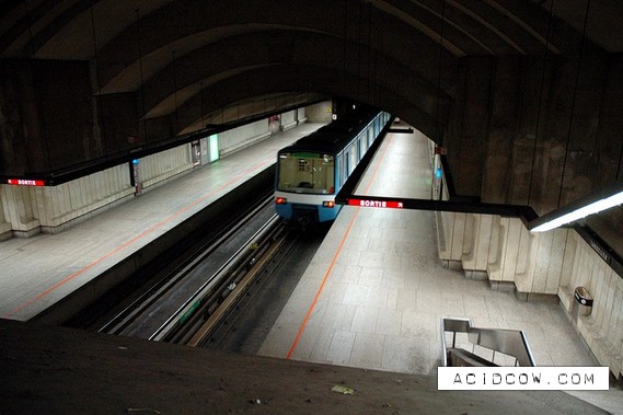 Montreal Metro (30 pics)