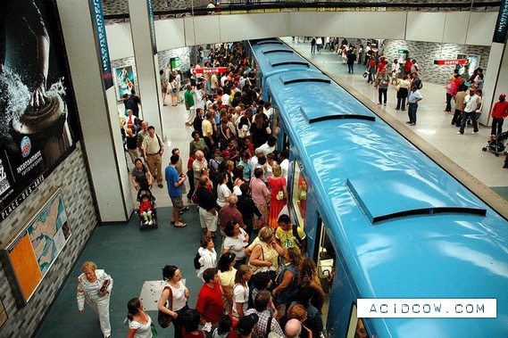 Montreal Metro (30 pics)