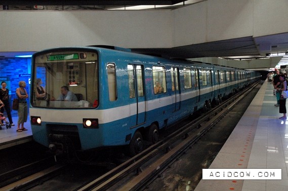 Montreal Metro (30 pics)