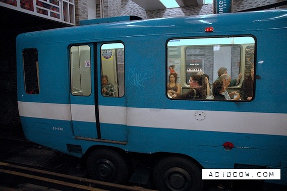 Montreal Metro (30 pics)