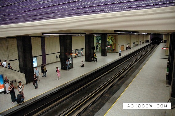 Montreal Metro (30 pics)