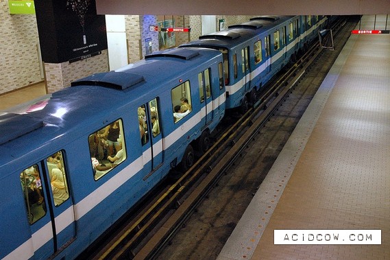 Montreal Metro (30 pics)
