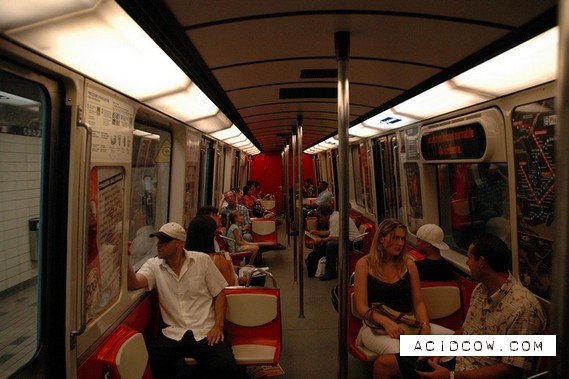 Montreal Metro (30 pics)