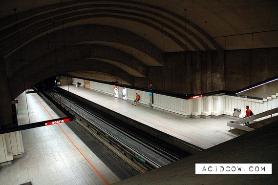 Montreal Metro (30 pics)
