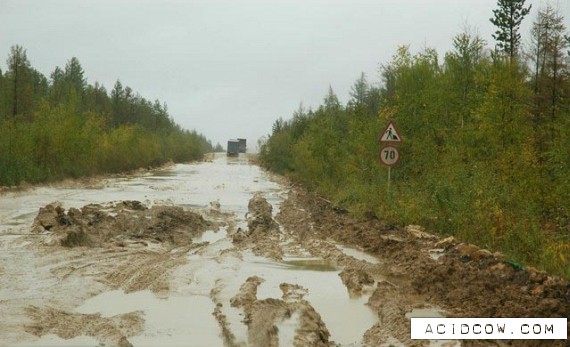 Russian Roads (19 pics)