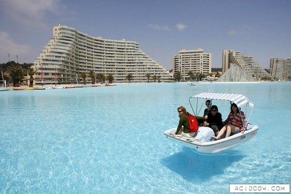 Largest swimming pool in the world (10 pics)