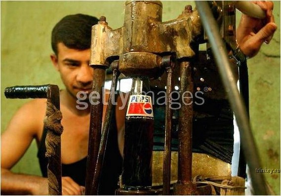 Pictures of Factory making Fake Pepsi, Coke...