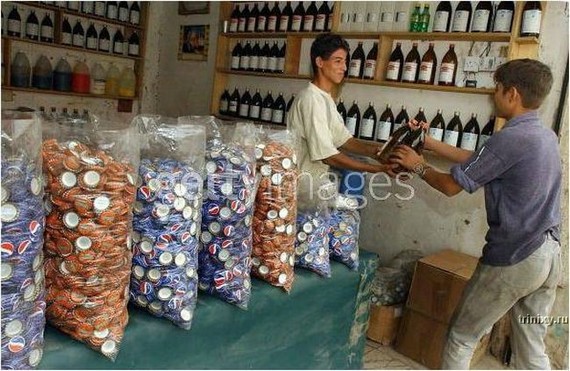 Pictures of Factory making Fake Pepsi, Coke...