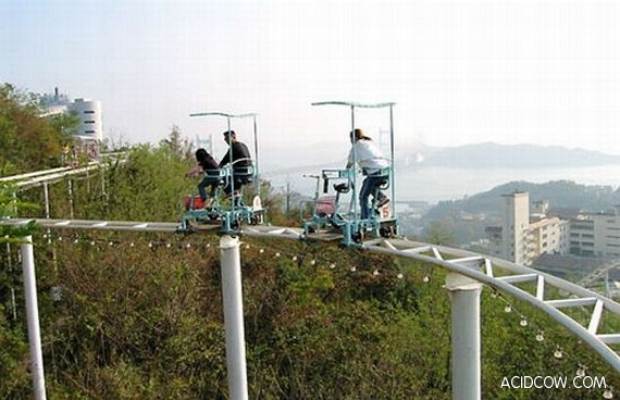 Pedal-Powered Roller Coaster (24 pics)