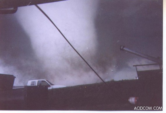 Tornado (31 pics)