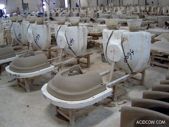 Production of Toilet Bowls in China (47 pics)