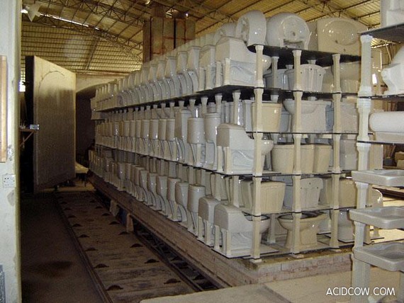 Production of Toilet Bowls in China (47 pics)
