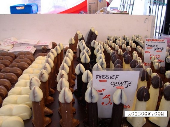 Chocolate in shape of... (6 pics)