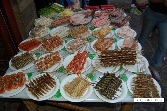 Street meal of the Asian countries (15 pics)
