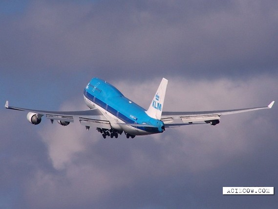 Super! Flying up planes (30 pics)