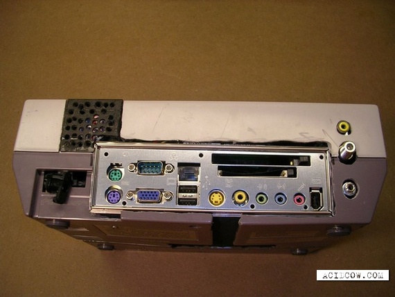 Personal computer in form of game console (12 pics)