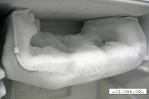 Strongly frozen refrigerators (16 pics)