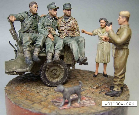 Dioramas and toy soldiers (36 pics)