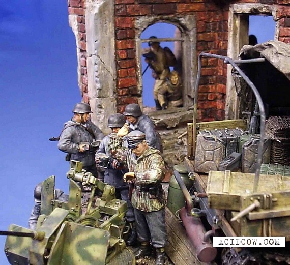 Dioramas and toy soldiers (36 pics)