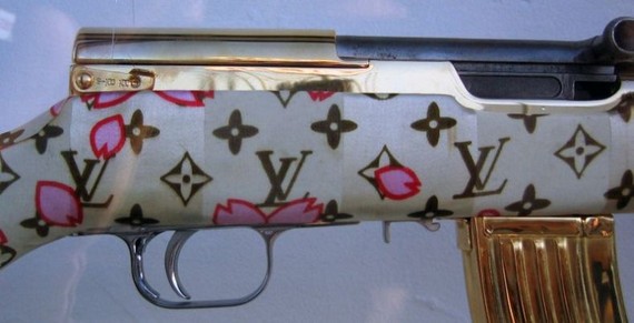 Fashionable weapon (36 pics)