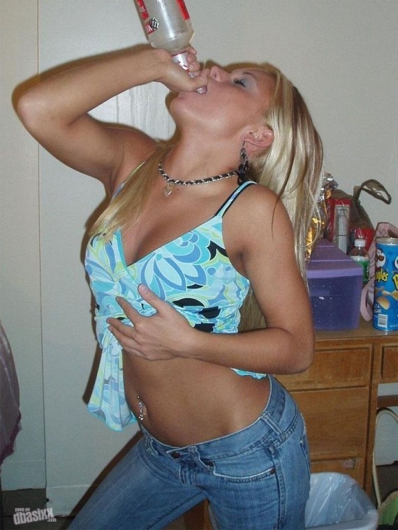 Girls on Friday and Saturday (46 pics)