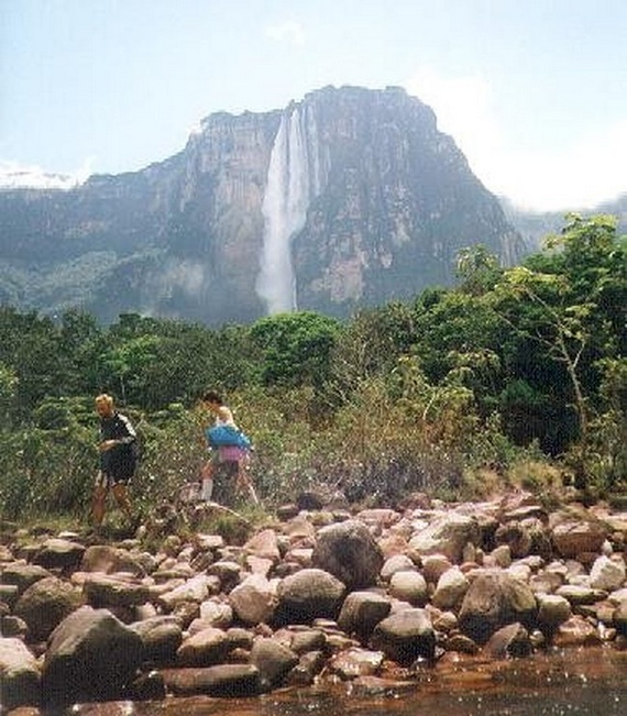 The world's highest waterfall (25 pics)