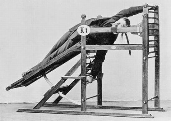 The Origin of Fitness Gym In 19th Century (8 pics)