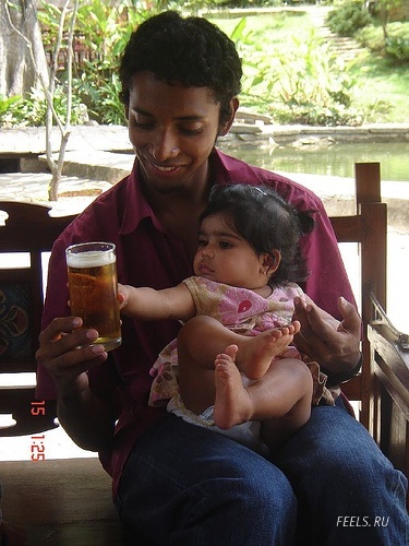 Kids and the beer! (22 pics)